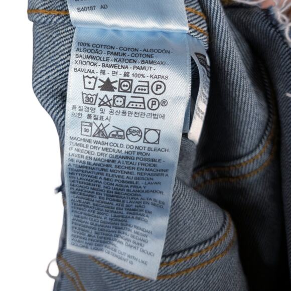 Levi's Medium Wash Altered Trucker Cut Off Raw Hem Collarless Denim Jacket SZ M - Picture 10 of 10